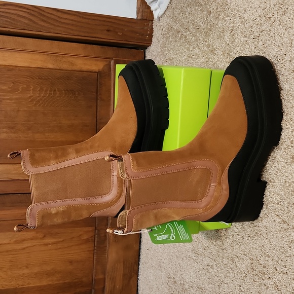 Sam Edelman Boots - Picture 7 of 9